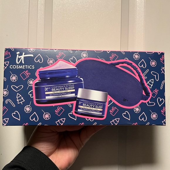 NEW IT Cosmetics Confidence in Your Beauty Sleep Night Cream